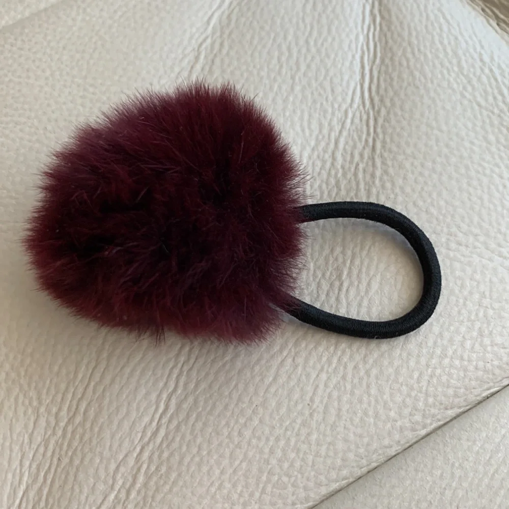 Fur Pom Pom hair tie